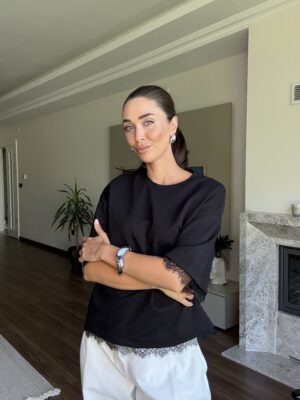 Dantel Detaylı T-shirt